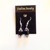 Black square earrings