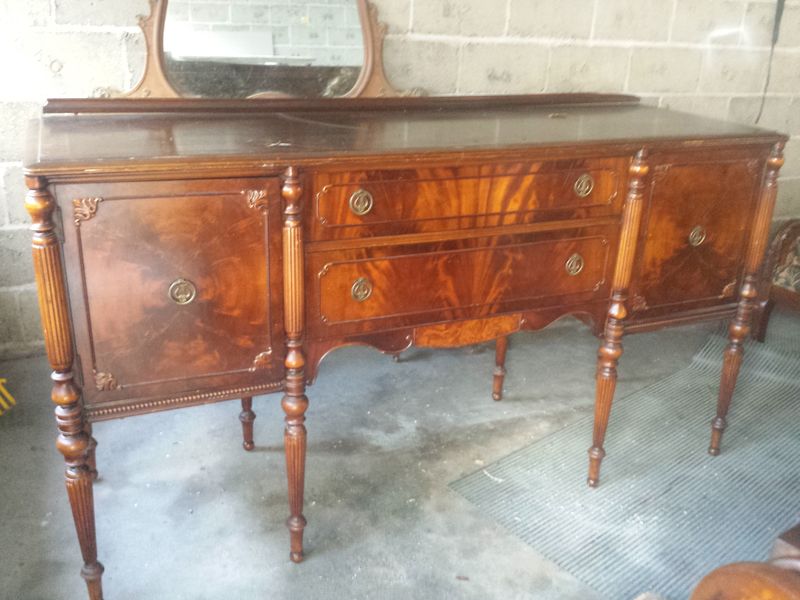 Antique Mahogany Sideboard / Buffet or Dresser Brielity PinkLion