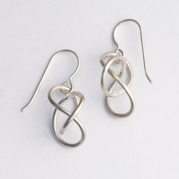 Continuous Knot Earings, Silver Britta Ambauen Jewelry PinkLion