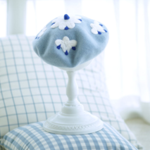 Handmade wool felt hat "Slightly thicker version of the cloud"